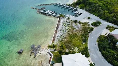 Sunrise Moon 17 Abaco BS