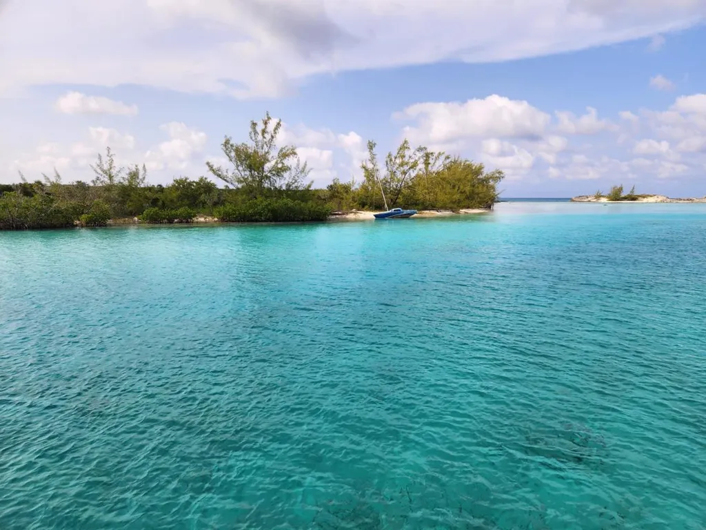 Mckenzie Cay E 111 Cat Island BS