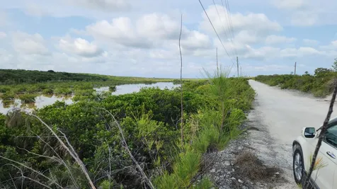 Entrance To Hawks Road Cat Island BS