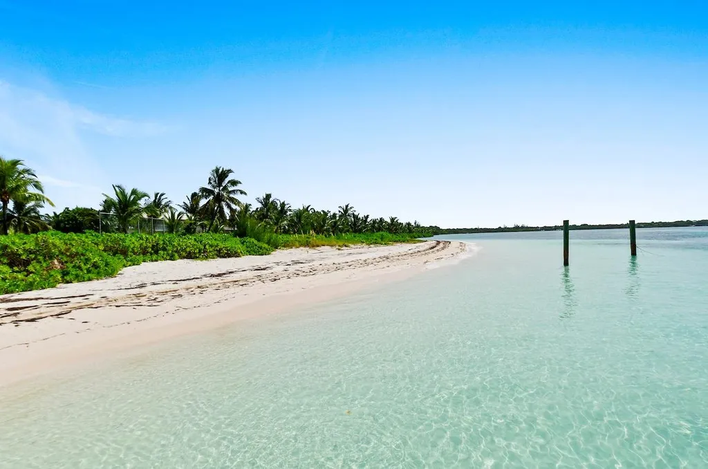 Gun Point & Ridley Head Eleuthera BS