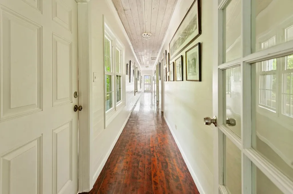 Gun Point & Ridley Head Eleuthera BS