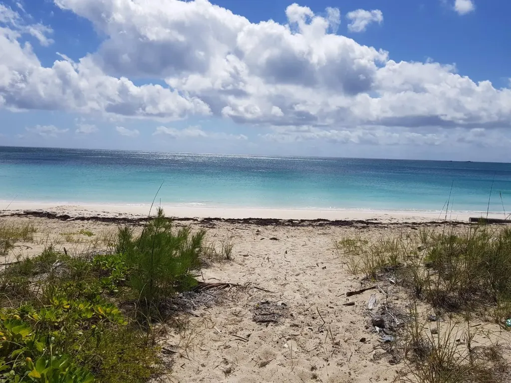 Lot 5, Block 4, Section 2 Abaco BS