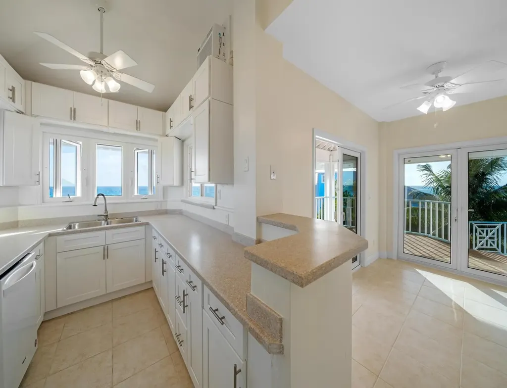 Chub Cay Berry Islands BS