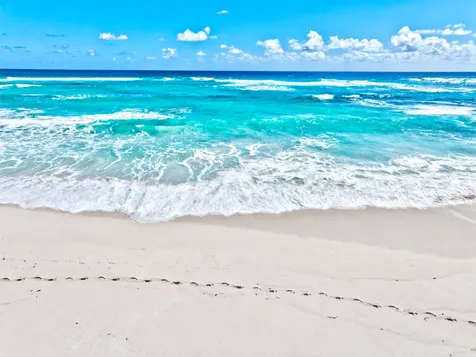 Turtle Beach Abaco BS