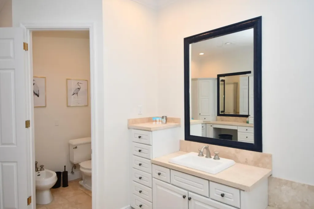 Sandy Butts & Coconuts Abaco BS