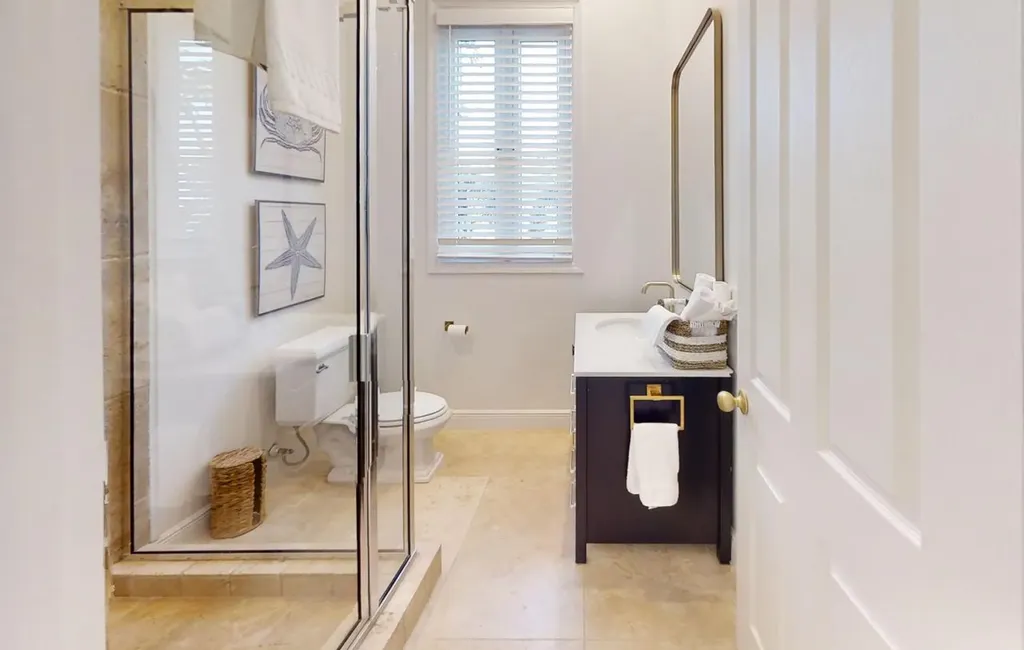 Sandy Butts & Coconuts Abaco BS