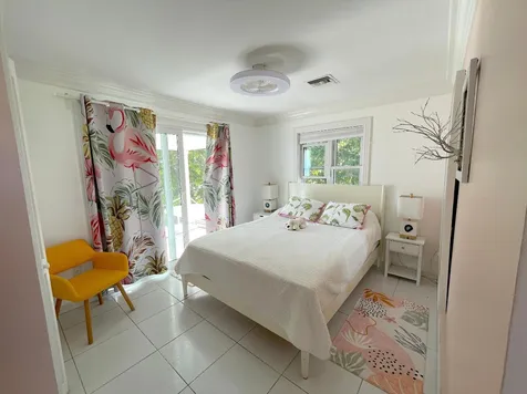 Beachfront Home With Pool Long Island BS