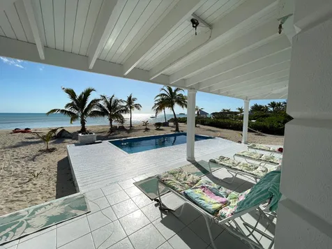 Beachfront Home With Pool Long Island BS