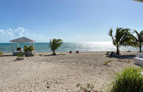 Beachfront Home With Pool Long Island BS