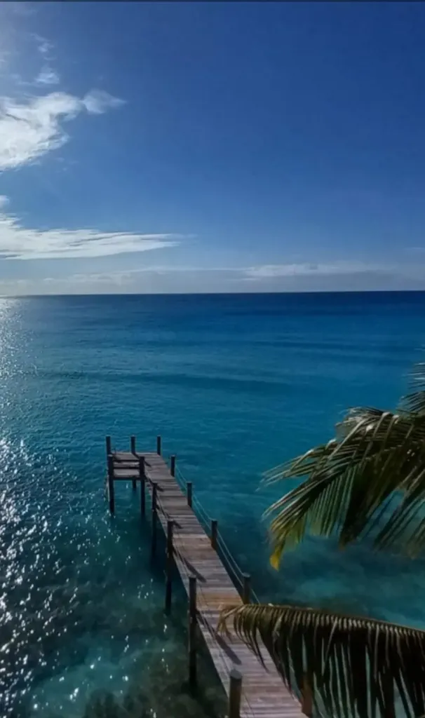 Old Fort Bay, West Bay Street 972 New Providence Paradise Island BS