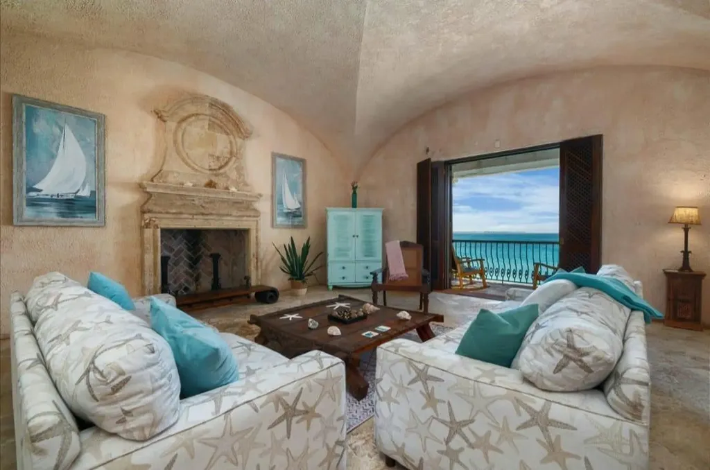 Old Fort Bay, West Bay Street 972 New Providence Paradise Island BS