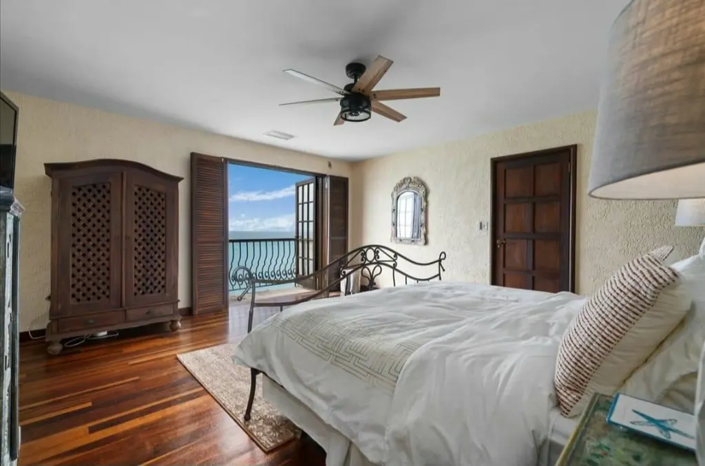 Old Fort Bay, West Bay Street 972 New Providence Paradise Island BS