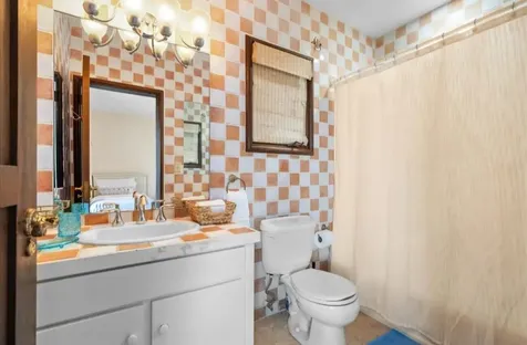 Old Fort Bay, West Bay Street 972 New Providence Paradise Island BS