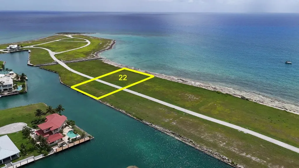 Pine Island Road Grand Bahama Freeport BS