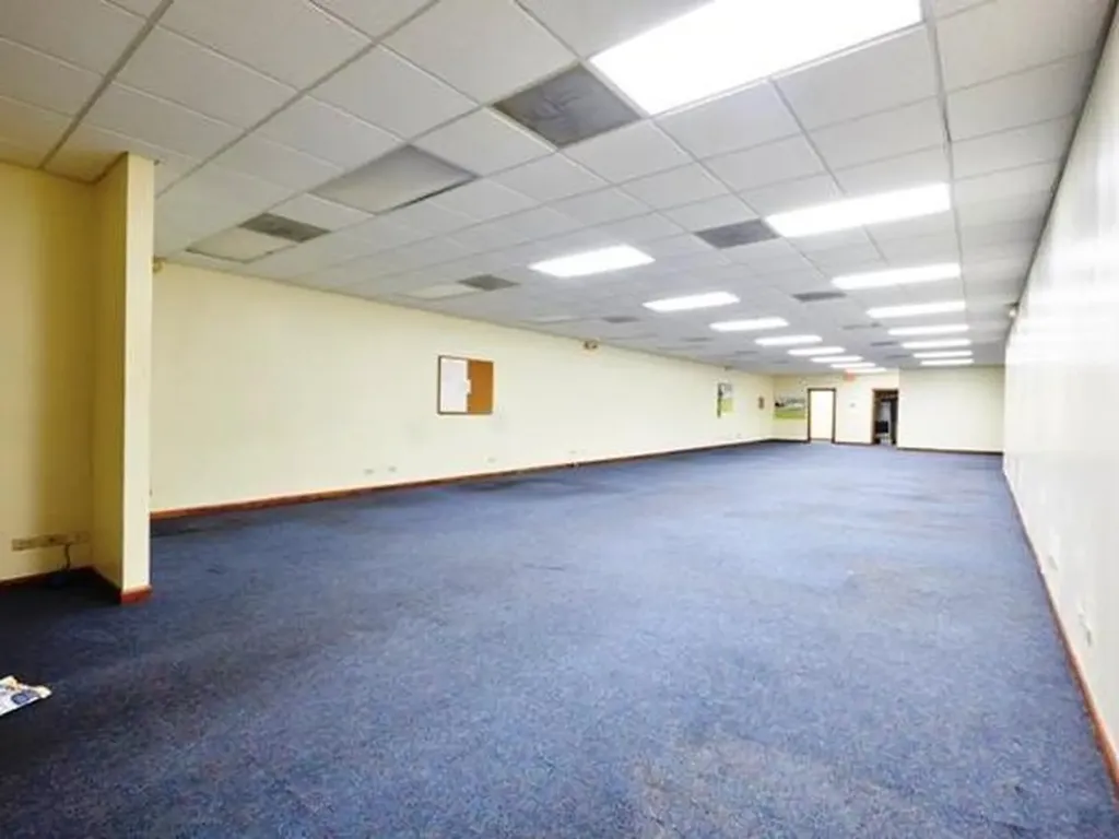 Mike's Building Bay Street New Providence Paradise Island BS