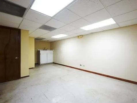 Mike's Building Bay Street New Providence Paradise Island BS