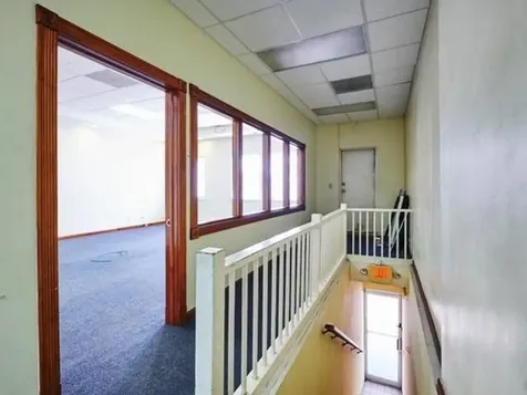 Mike's Building Bay Street New Providence Paradise Island BS