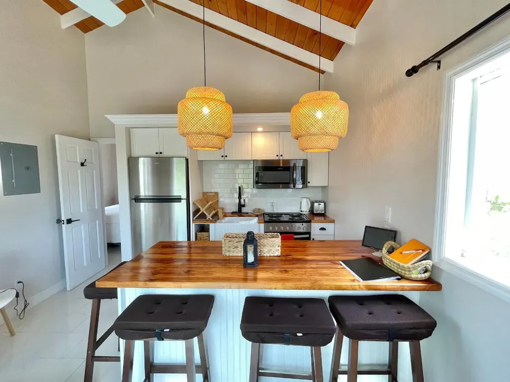 Beach Cottage Long Island BS