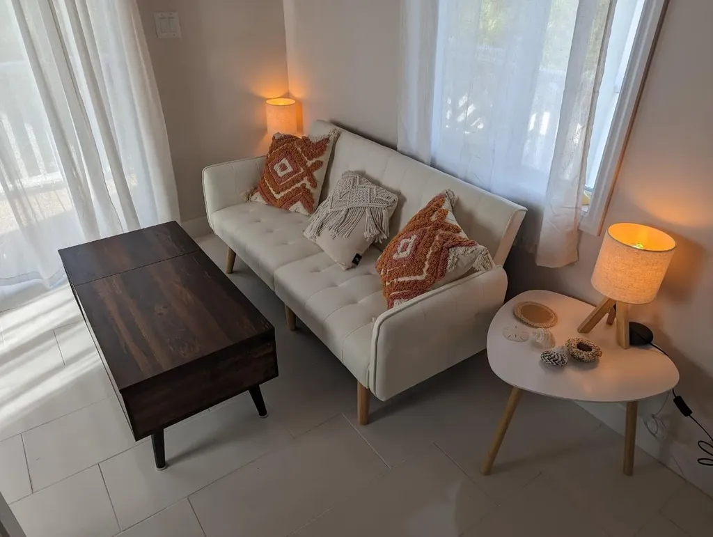 Beach Cottage Long Island BS