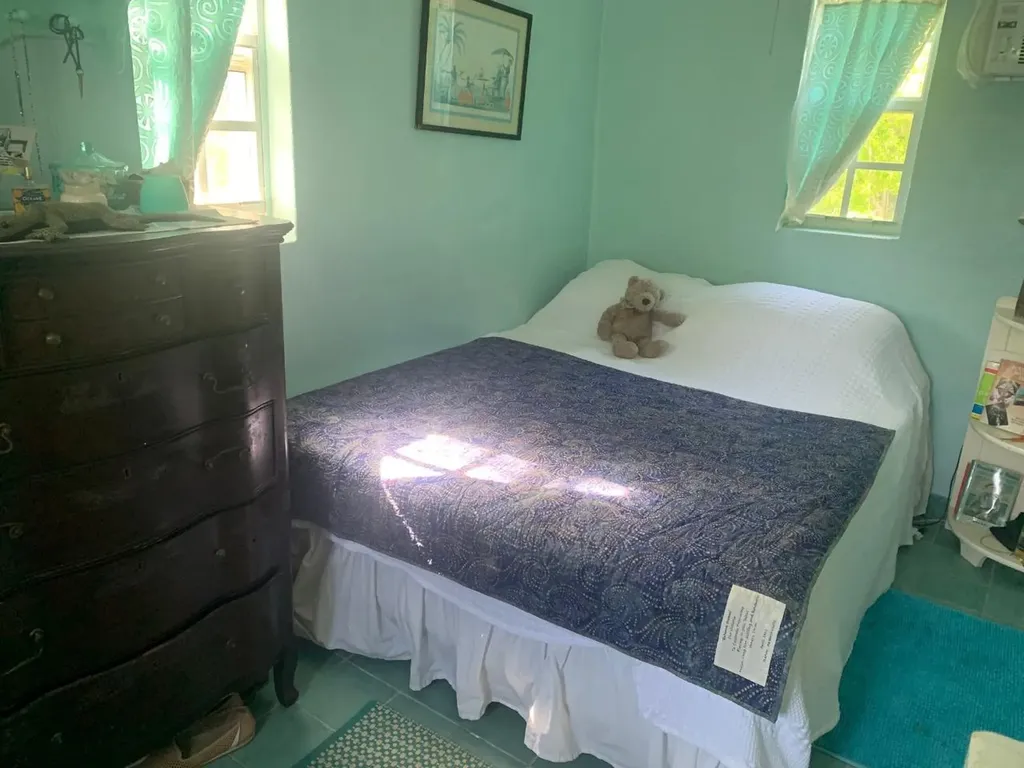 Whale Point Boat House Eleuthera BS