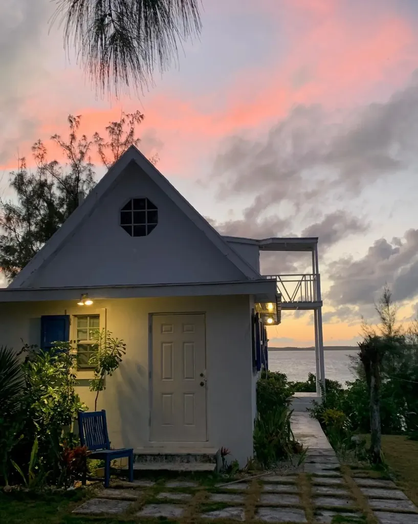 Whale Point Boat House Eleuthera BS