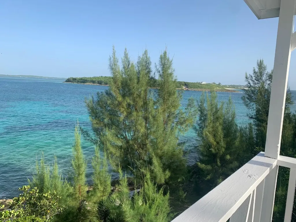 Whale Point Boat House Eleuthera BS