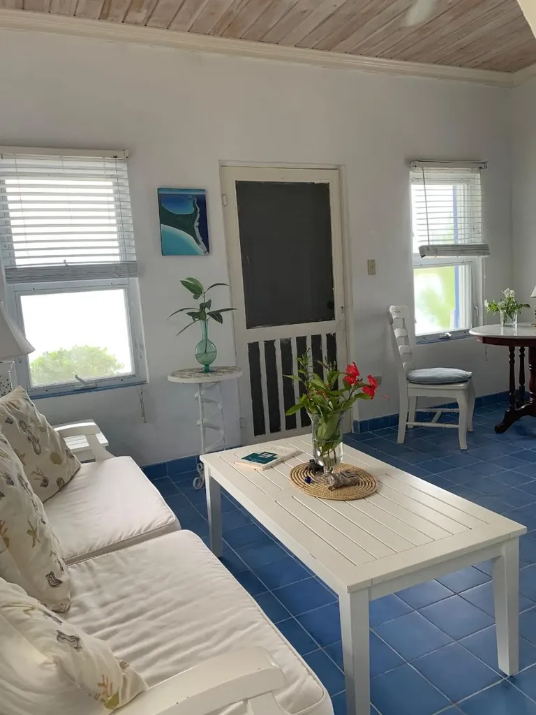 Whale Point Boat House Eleuthera BS