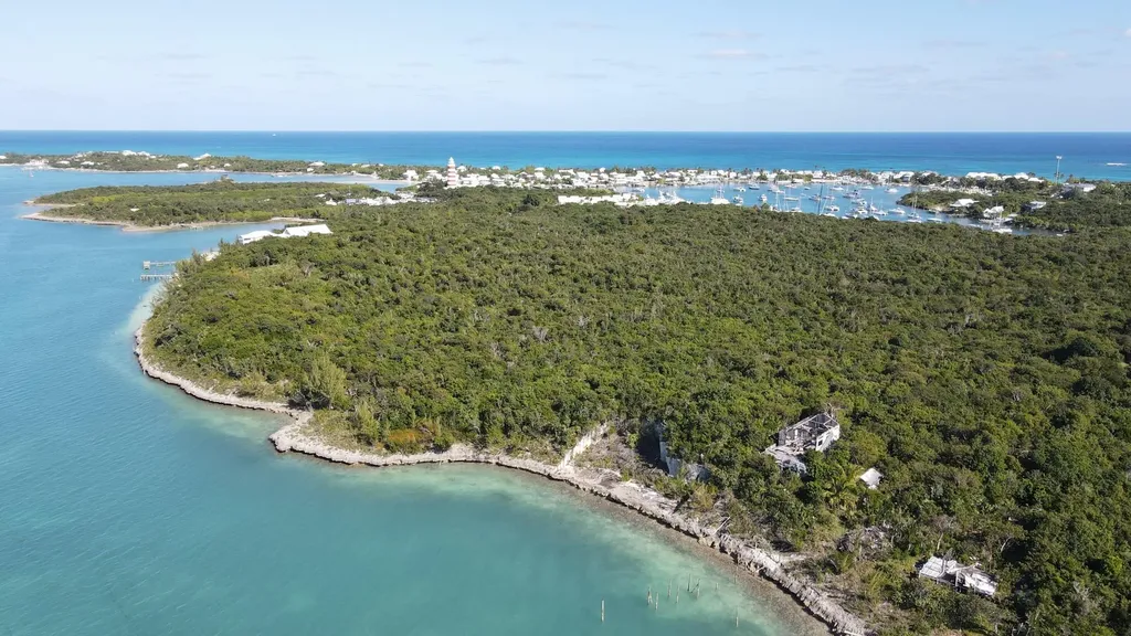 Old Quarry Estate Elbow C Abaco BS