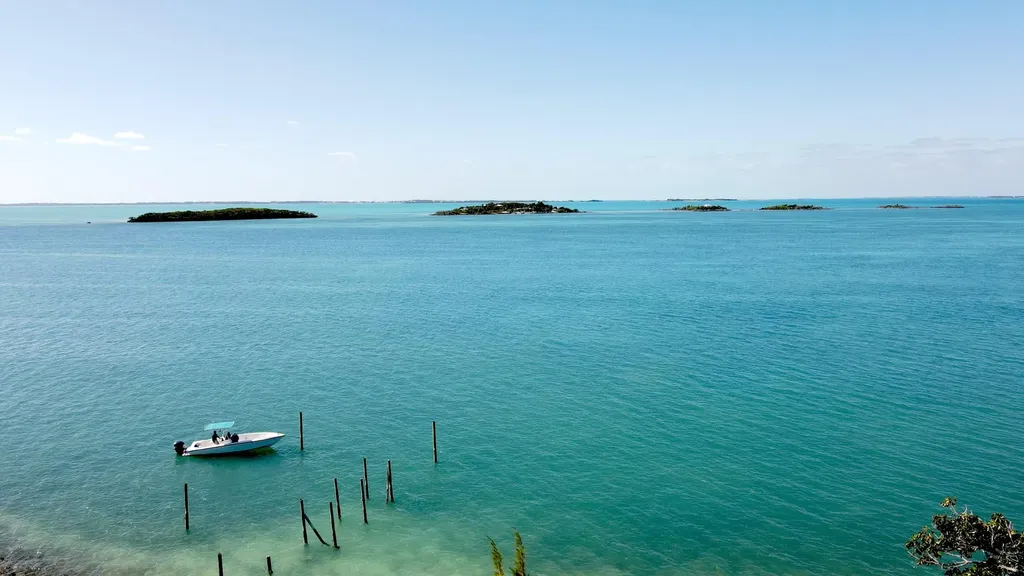 Old Quarry Estate Elbow C Abaco BS