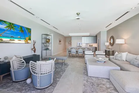 Aqualina 602 For Rent New Providence Paradise Island BS