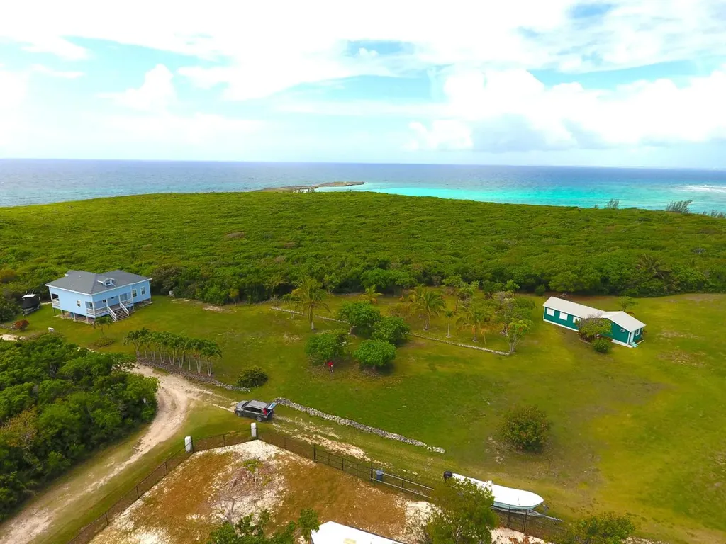 Cherokee Hilltop 16 Abaco BS
