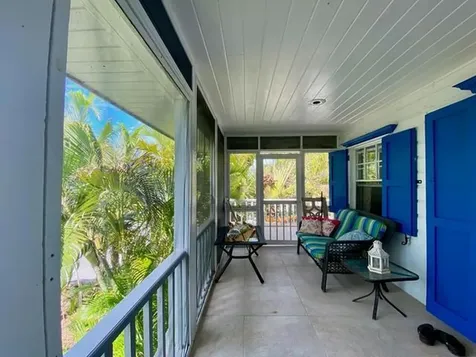 Rock Shore Eleuthera BS