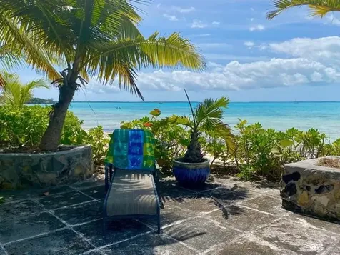 Rock Shore Eleuthera BS