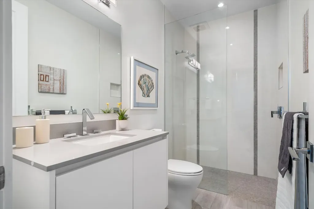 Penthouse 9 - Thirty Six New Providence Paradise Island BS