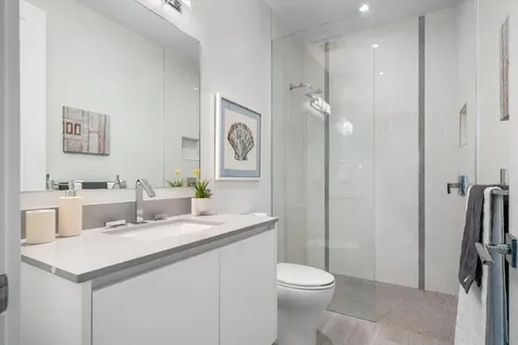 Penthouse 9 - Thirty Six New Providence Paradise Island BS