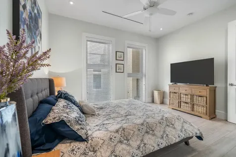 Penthouse 9 - Thirty Six New Providence Paradise Island BS