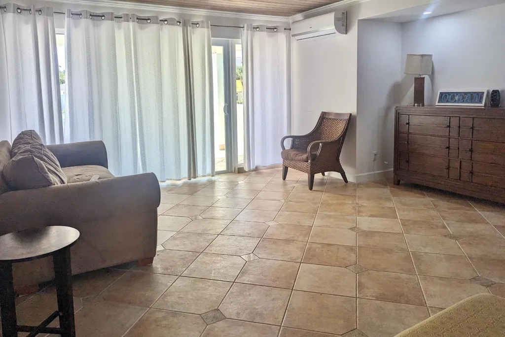 Bay Street, Marsh Harbour Abaco BS