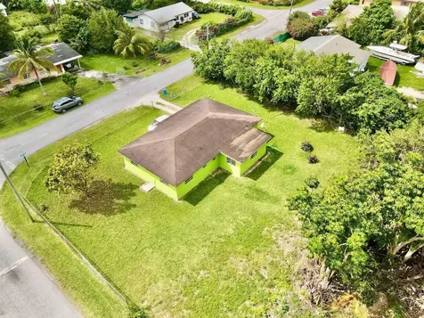 Ericson Drive 15 Grand Bahama Freeport BS