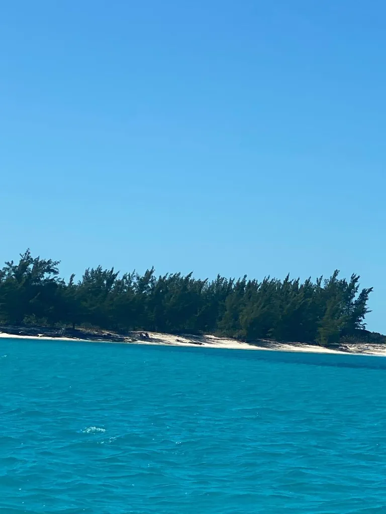 West Rolleville - Queens Highway Exuma BS