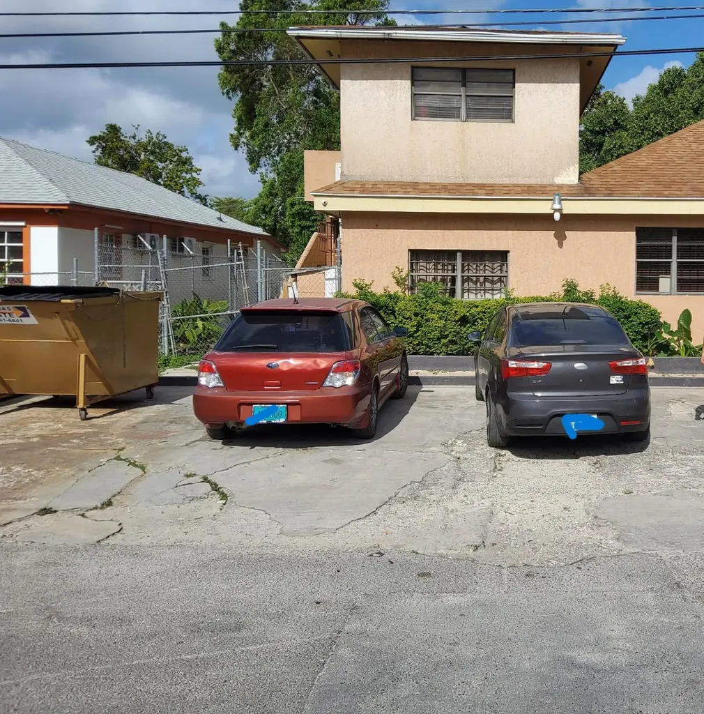 East Court Ave, Centreville 14 New Providence Paradise Island BS