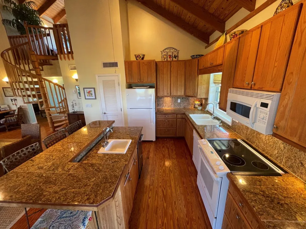 Pineapple Pointe Abaco BS