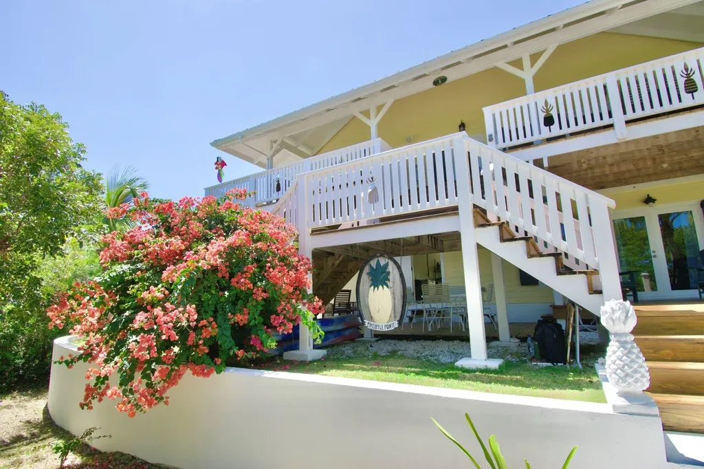 Pineapple Pointe Abaco BS