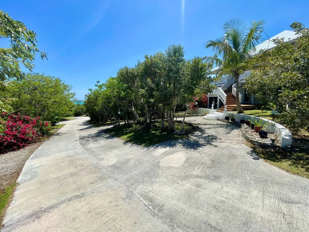 Pineapple Pointe Abaco BS