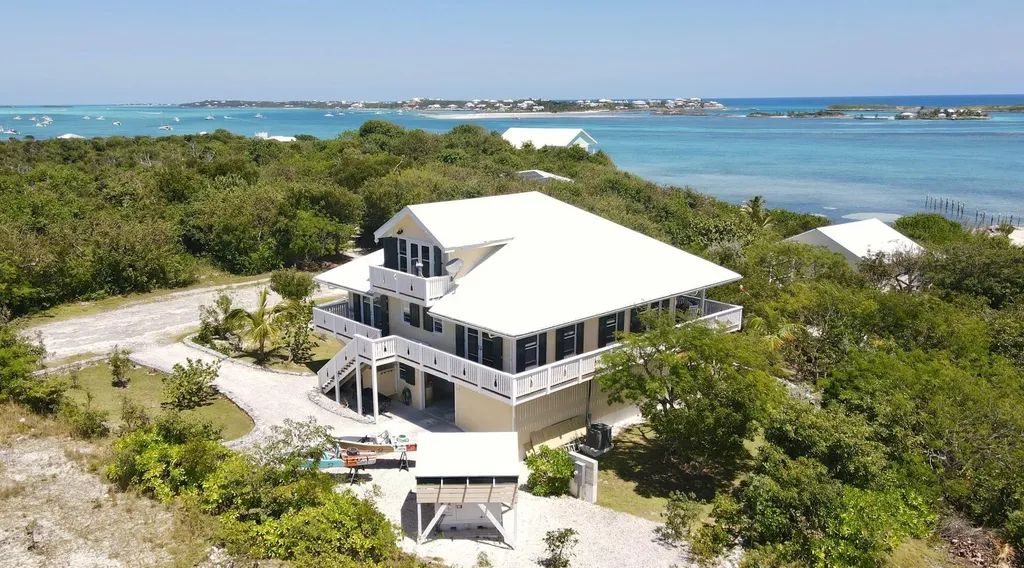 Pineapple Pointe Abaco BS