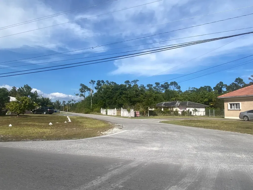 Peacock Lane Grand Bahama Freeport BS