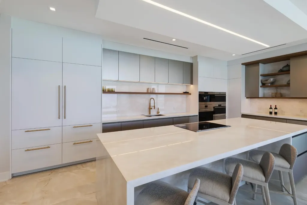 Aqualina Residence 1104 New Providence Paradise Island BS