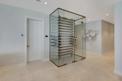 Aqualina Residence 1104 New Providence Paradise Island BS