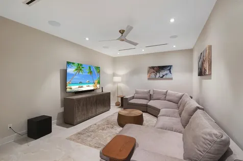 Aqualina Residence 1104 New Providence Paradise Island BS