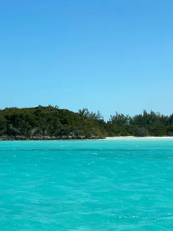 Queens Highway West 1 Exuma BS