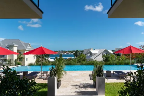 201a Thirty Six New Providence Paradise Island BS